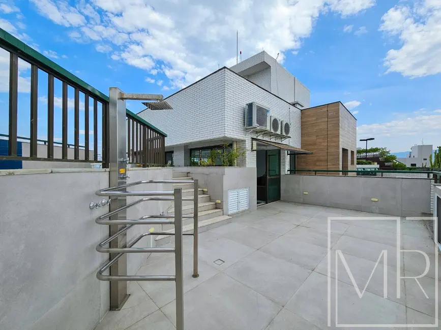 Cobertura com 5 quartos à venda, 461m2 em Riviera de São Lourenço, Bertioga - SP - imagem 8 Foto 8 de Cobertura com 5 quartos à venda, 461m2 em Riviera de São Lourenço, Bertioga - SP
