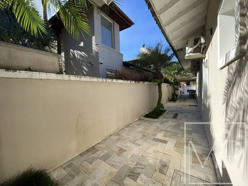 Foto 4 de Casa com 4 quartos à venda, 400m2 em Riviera de São Lourenço, Bertioga - SP