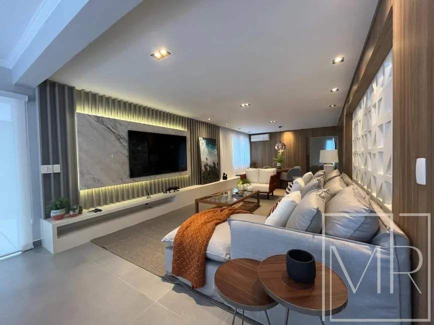 Foto 2 de Casa com 6 quartos à venda, 470m2 em Riviera de São Lourenço, Bertioga - SP