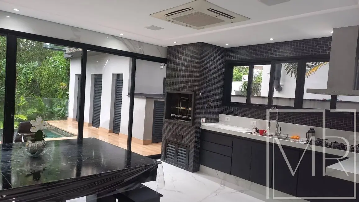 Casa com 5 quartos à venda, 360m2 em Riviera de São Lourenço, Bertioga - SP - imagem 5 Foto 5 de Casa com 5 quartos à venda, 360m2 em Riviera de São Lourenço, Bertioga - SP