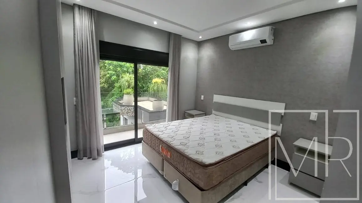 Casa com 5 quartos à venda, 360m2 em Riviera de São Lourenço, Bertioga - SP - imagem 9 Foto 9 de Casa com 5 quartos à venda, 360m2 em Riviera de São Lourenço, Bertioga - SP