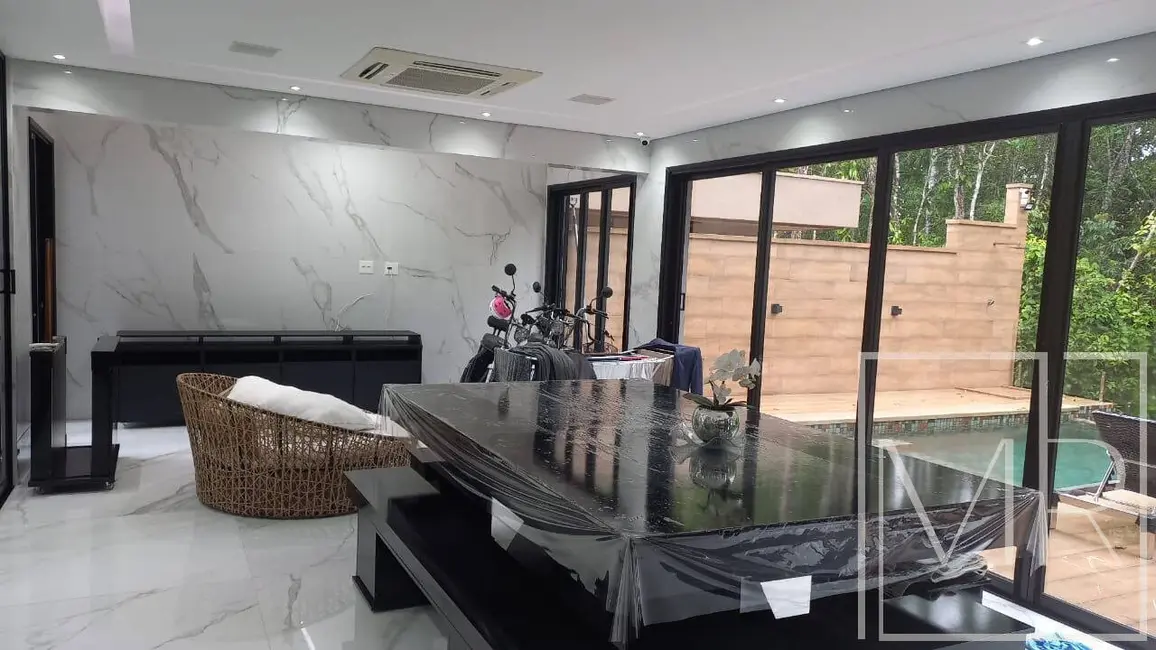 Casa com 5 quartos à venda, 360m2 em Riviera de São Lourenço, Bertioga - SP - imagem 3 Foto 3 de Casa com 5 quartos à venda, 360m2 em Riviera de São Lourenço, Bertioga - SP