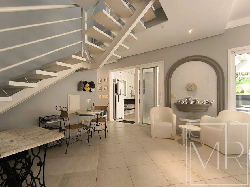 Foto 4 de Casa com 5 quartos à venda, 374m2 em Riviera de São Lourenço, Bertioga - SP