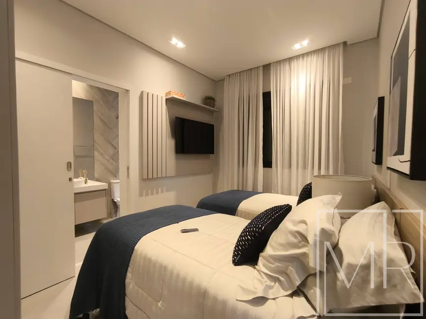 Casa com 5 quartos à venda, 500m2 em Riviera de São Lourenço, Bertioga - SP - imagem 3 Foto 3 de Casa com 5 quartos à venda, 500m2 em Riviera de São Lourenço, Bertioga - SP