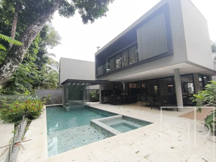 Casa com 5 quartos à venda, 500m2 em Riviera de São Lourenço, Bertioga - SP - imagem 1 Foto 1 de Casa com 5 quartos à venda, 500m2 em Riviera de São Lourenço, Bertioga - SP