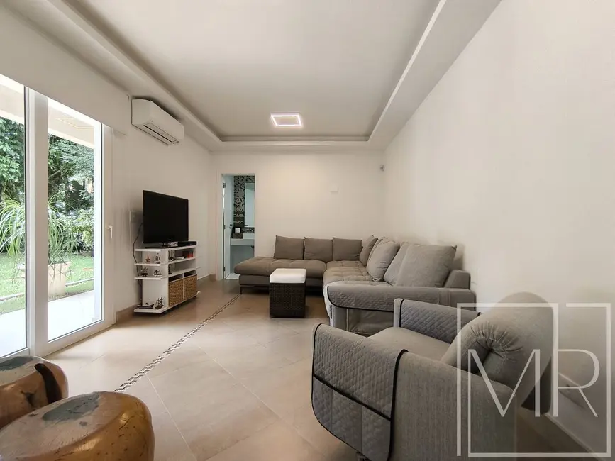 Casa com 4 quartos à venda, 504m2 em Riviera de São Lourenço, Bertioga - SP - imagem 5 Foto 5 de Casa com 4 quartos à venda, 504m2 em Riviera de São Lourenço, Bertioga - SP