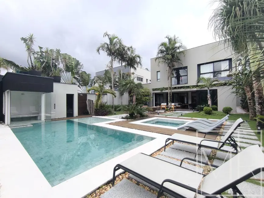Foto 1 de Casa com 5 quartos à venda, 485m2 em Riviera de São Lourenço, Bertioga - SP