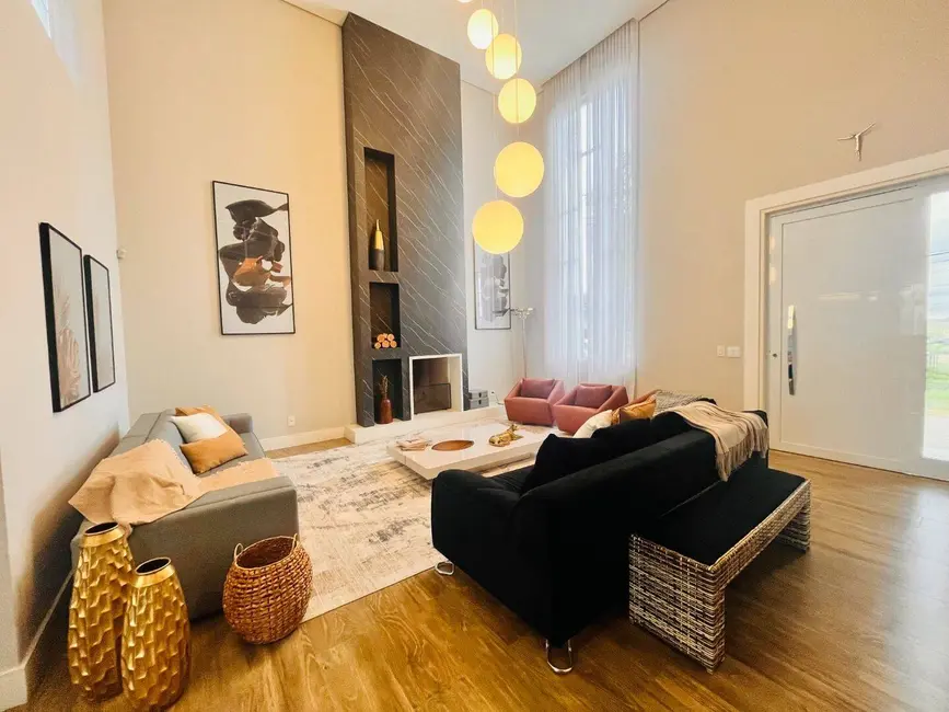 Casa com 4 quartos à venda, 400m2 em Atibaia - SP - imagem 4 Foto 4 de Casa com 4 quartos à venda, 400m2 em Atibaia - SP