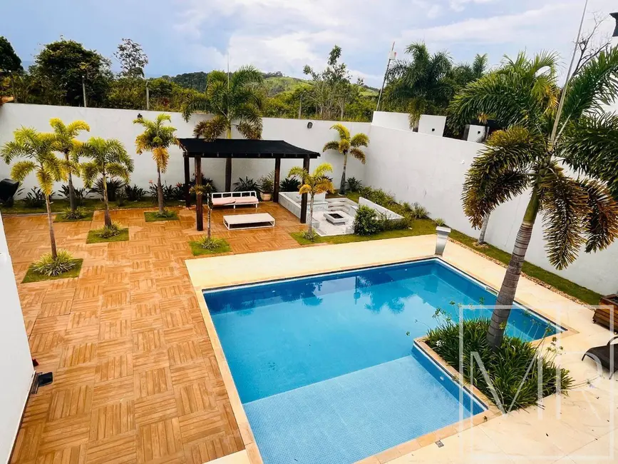 Casa com 4 quartos à venda, 400m2 em Atibaia - SP - imagem 1 Foto 1 de Casa com 4 quartos à venda, 400m2 em Atibaia - SP