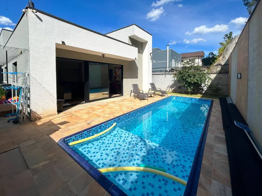 Foto 1 de Casa com 3 quartos à venda, 202m2 em Rio Abaixo, Atibaia - SP