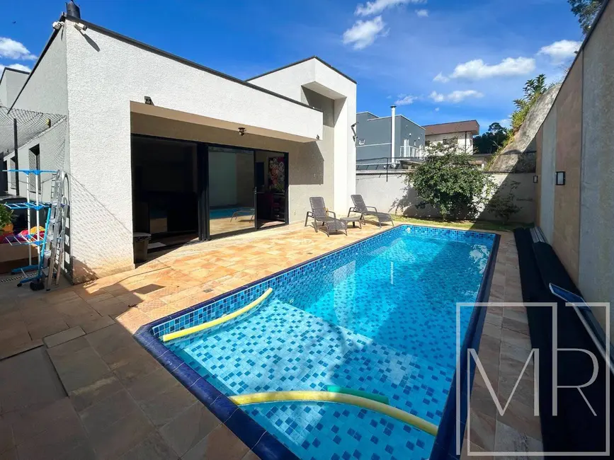 Foto 1 de Casa com 3 quartos à venda, 202m2 em Rio Abaixo, Atibaia - SP