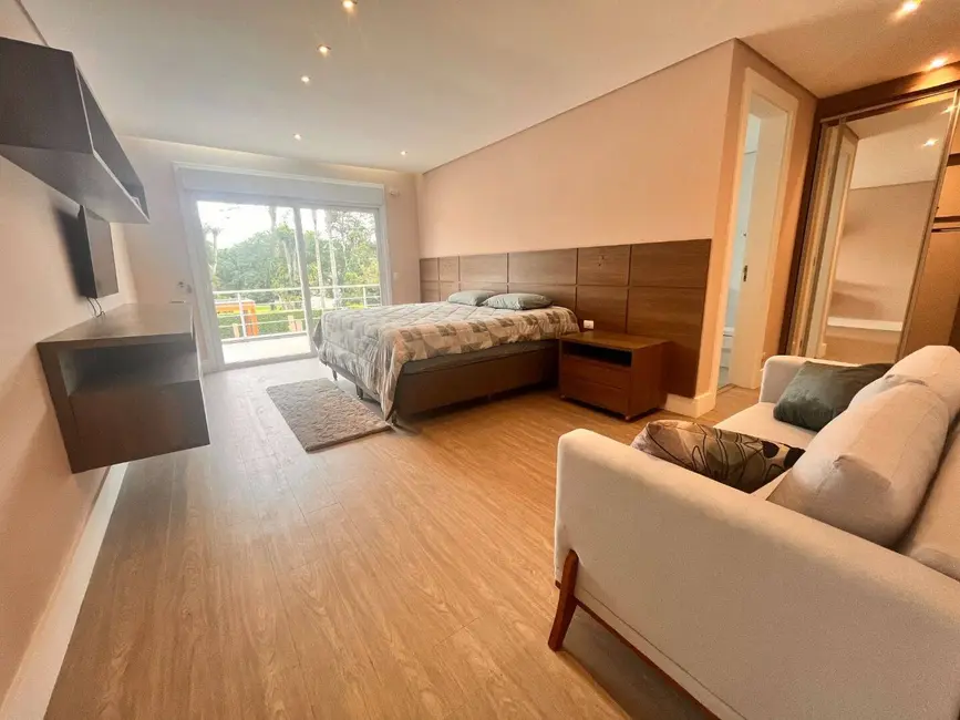 Casa com 4 quartos à venda e para alugar, 570m2 em Chácara Brisa da serra, Atibaia - SP - imagem 7 Foto 7 de Casa com 4 quartos à venda e para alugar, 570m2 em Chácara Brisa da serra, Atibaia - SP
