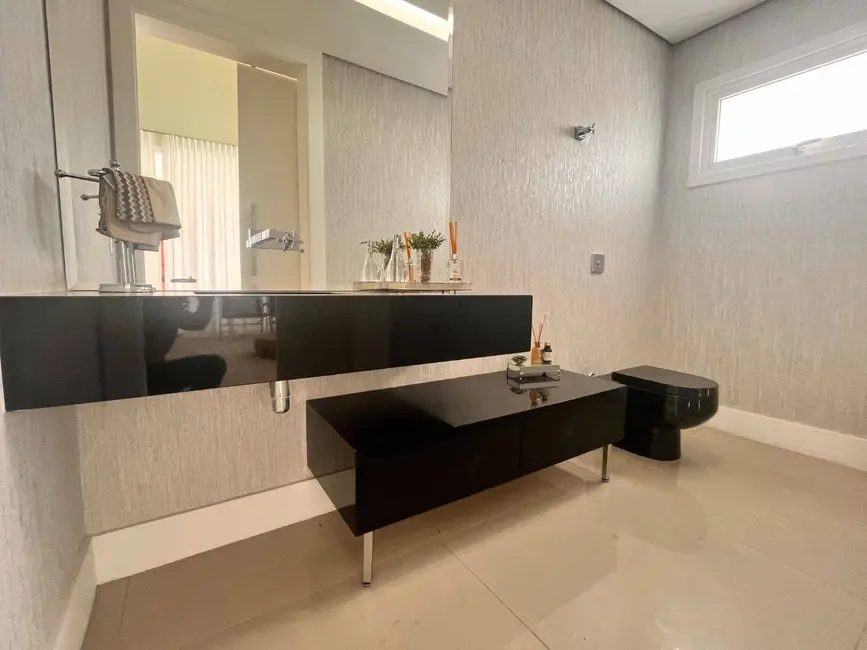 Casa com 4 quartos à venda e para alugar, 570m2 em Chácara Brisa da serra, Atibaia - SP - imagem 9 Foto 9 de Casa com 4 quartos à venda e para alugar, 570m2 em Chácara Brisa da serra, Atibaia - SP