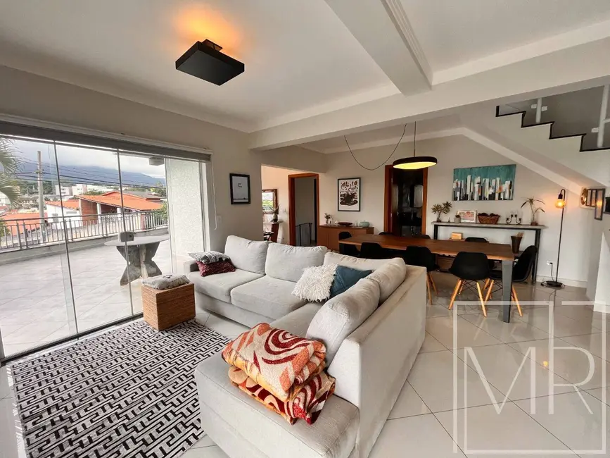 Foto 5 de Casa com 4 quartos à venda, 209m2 em Jardim Jaraguá, Atibaia - SP