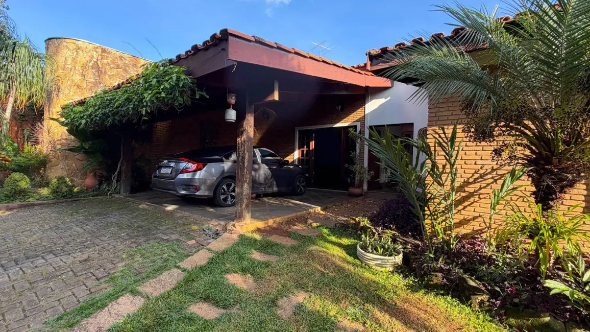 Foto 6 de Casa com 4 quartos à venda, 335m2 em Jardim do Lago, Atibaia - SP