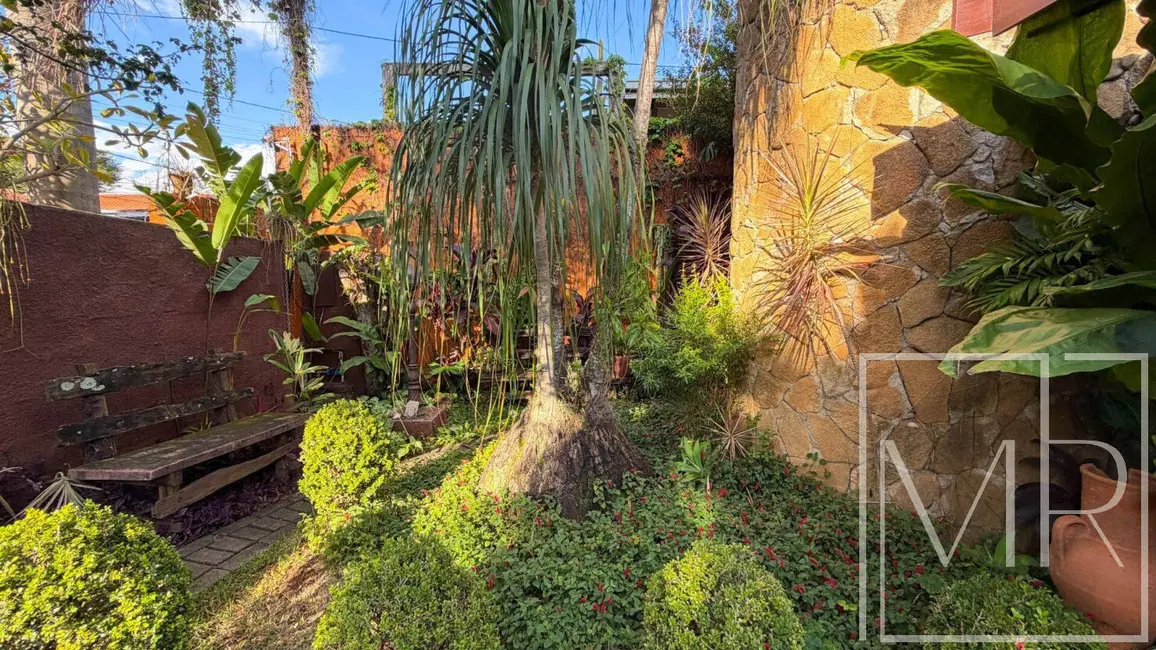 Foto 5 de Casa com 4 quartos à venda, 335m2 em Jardim do Lago, Atibaia - SP