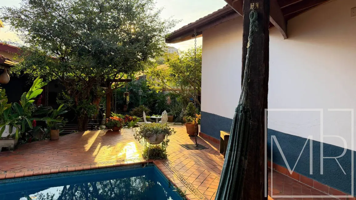 Foto 8 de Casa com 4 quartos à venda, 335m2 em Jardim do Lago, Atibaia - SP