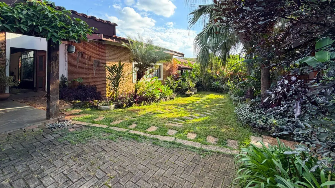 Foto 3 de Casa com 4 quartos à venda, 335m2 em Jardim do Lago, Atibaia - SP