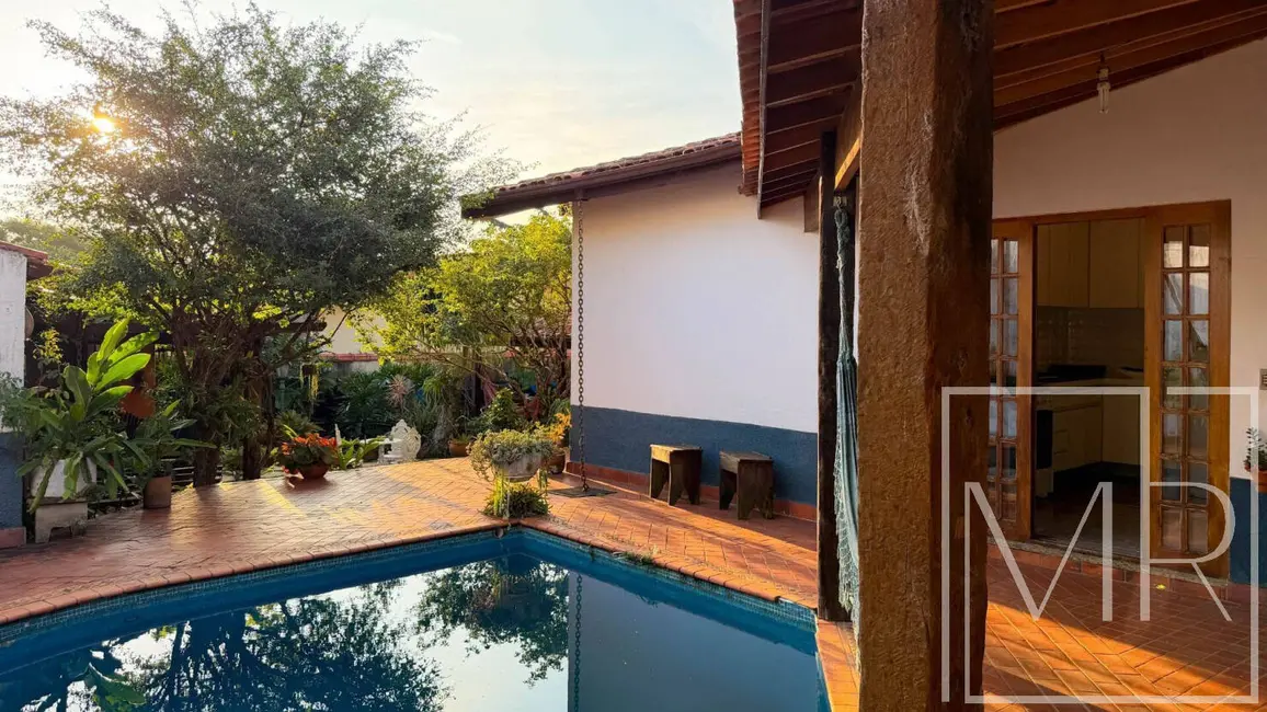 Foto 4 de Casa com 4 quartos à venda, 335m2 em Jardim do Lago, Atibaia - SP