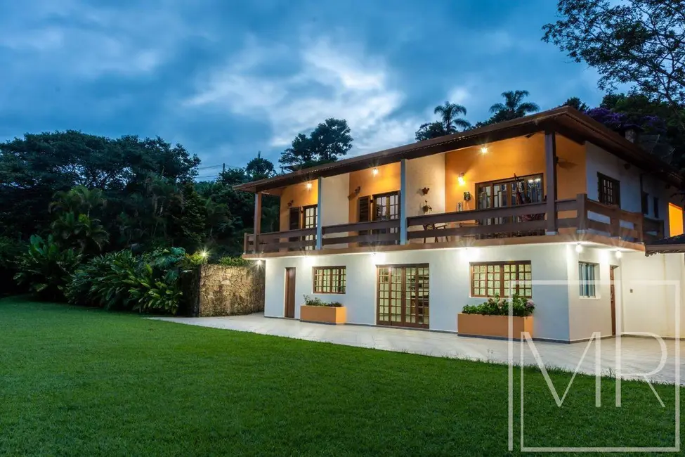 Foto 2 de Casa com 4 quartos à venda, 618m2 em Portão, Atibaia - SP