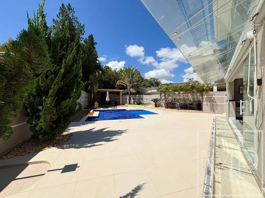Foto 5 de Casa com 4 quartos à venda, 450m2 em Caetetuba, Atibaia - SP