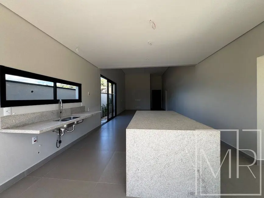 Foto 6 de Casa com 3 quartos à venda, 200m2 em Atibaia - SP