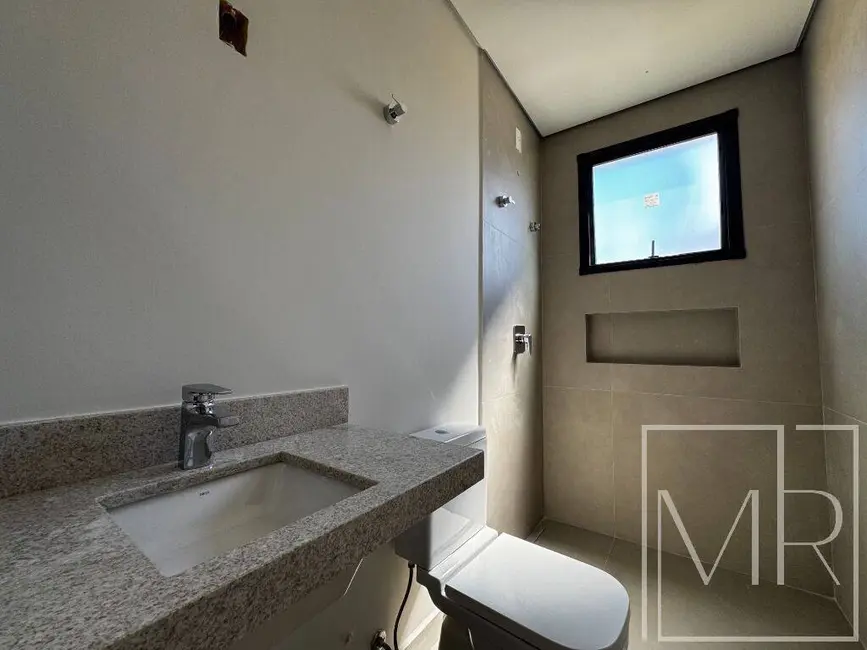 Foto 8 de Casa com 3 quartos à venda, 200m2 em Atibaia - SP