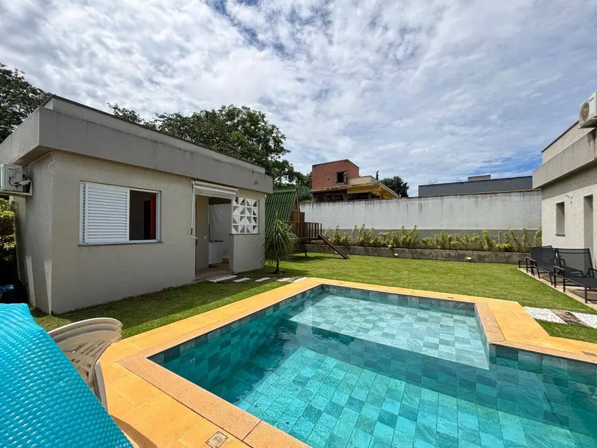 Foto 3 de Casa com 4 quartos à venda, 263m2 em Chácara da Colina, Atibaia - SP