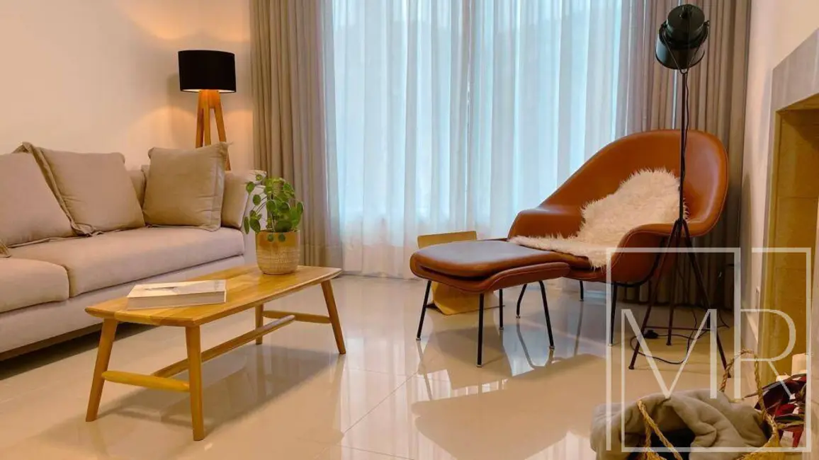 Foto 5 de Casa com 4 quartos à venda, 420m2 em Vila Santista, Atibaia - SP