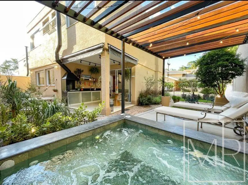 Foto 1 de Casa com 4 quartos à venda, 420m2 em Vila Santista, Atibaia - SP
