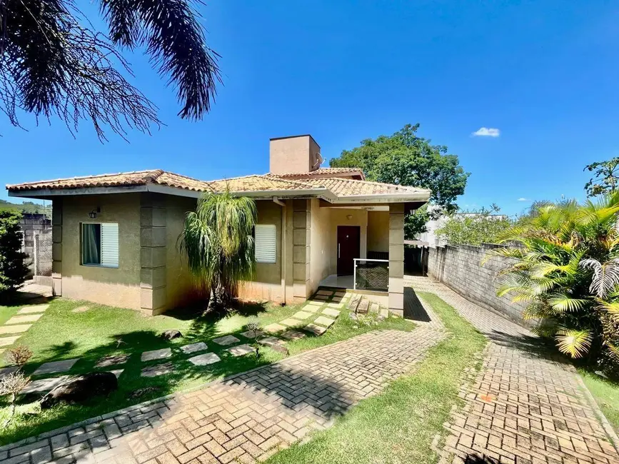 Casa com 4 quartos à venda e para alugar, 1060m2 em Cidade Satélite, Atibaia - SP - imagem 1 Foto 1 de Casa com 4 quartos à venda e para alugar, 1060m2 em Cidade Satélite, Atibaia - SP