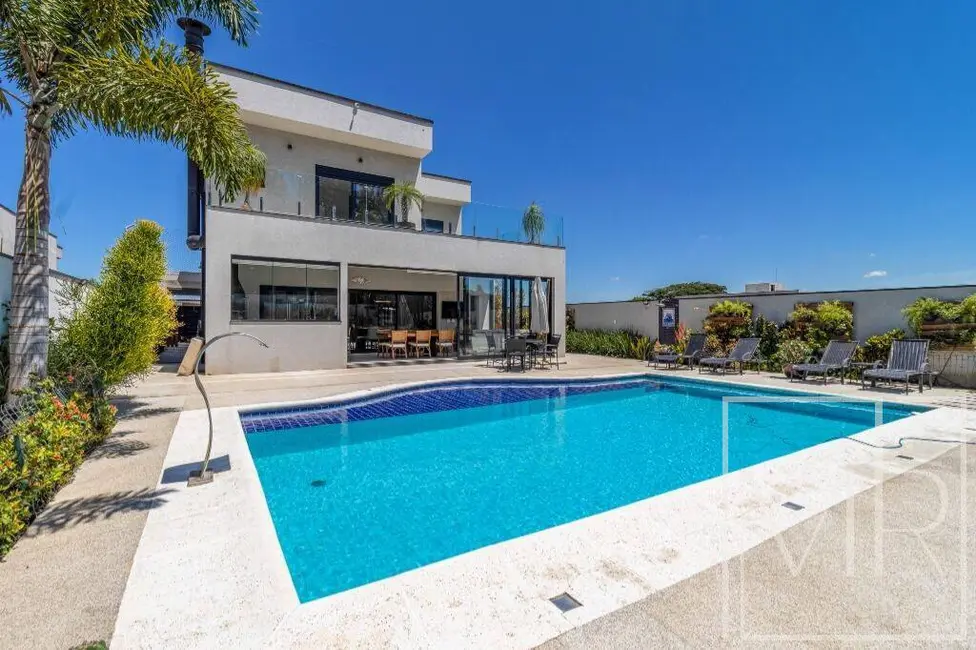 Casa com 4 quartos à venda, 600m2 em Chácara da Colina, Atibaia - SP - imagem 3 Foto 3 de Casa com 4 quartos à venda, 600m2 em Chácara da Colina, Atibaia - SP