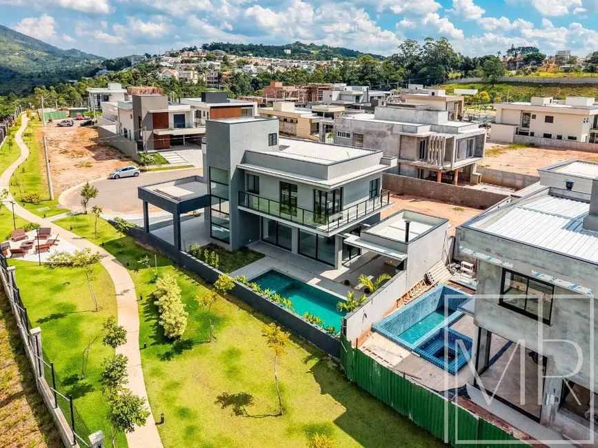 Foto 5 de Casa com 3 quartos à venda, 361m2 em Vila Santista, Atibaia - SP