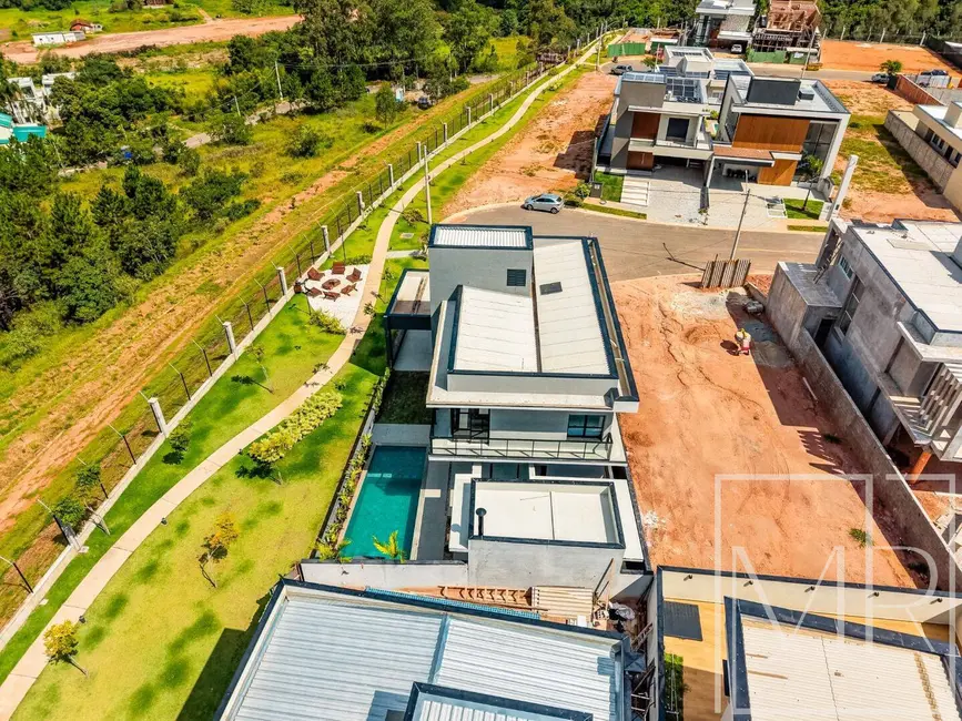 Foto 3 de Casa com 3 quartos à venda, 361m2 em Vila Santista, Atibaia - SP