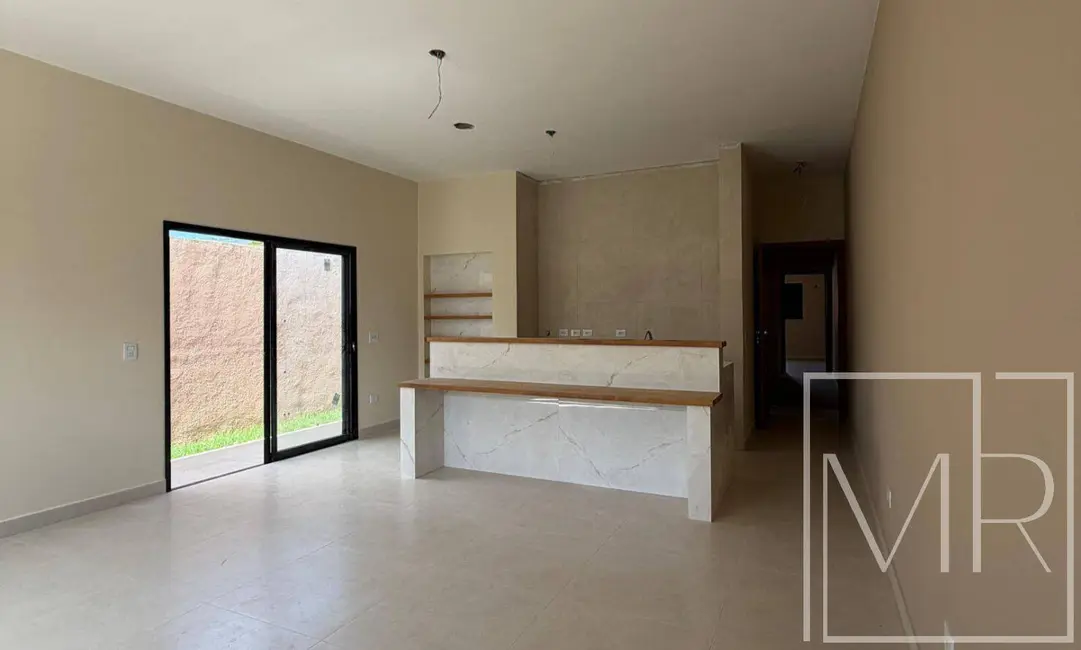 Casa com 3 quartos à venda, 180m2 em Atibaia - SP - imagem 3 Foto 3 de Casa com 3 quartos à venda, 180m2 em Atibaia - SP