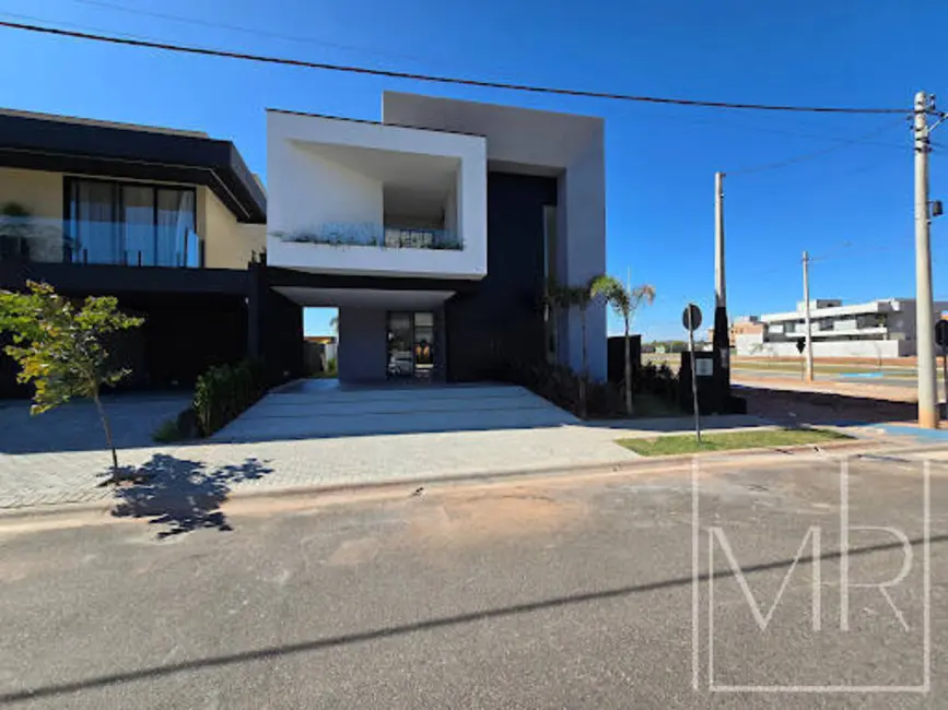 Foto 3 de Casa com 3 quartos à venda, 370m2 em Vila Santista, Atibaia - SP