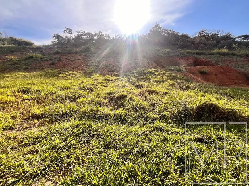 Foto 1 de Terreno / Lote à venda, 300m2 em Laranja Azeda, Atibaia - SP