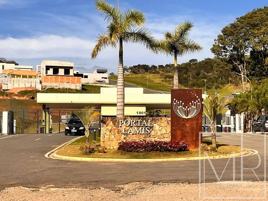 Foto 3 de Terreno / Lote à venda, 300m2 em Laranja Azeda, Atibaia - SP