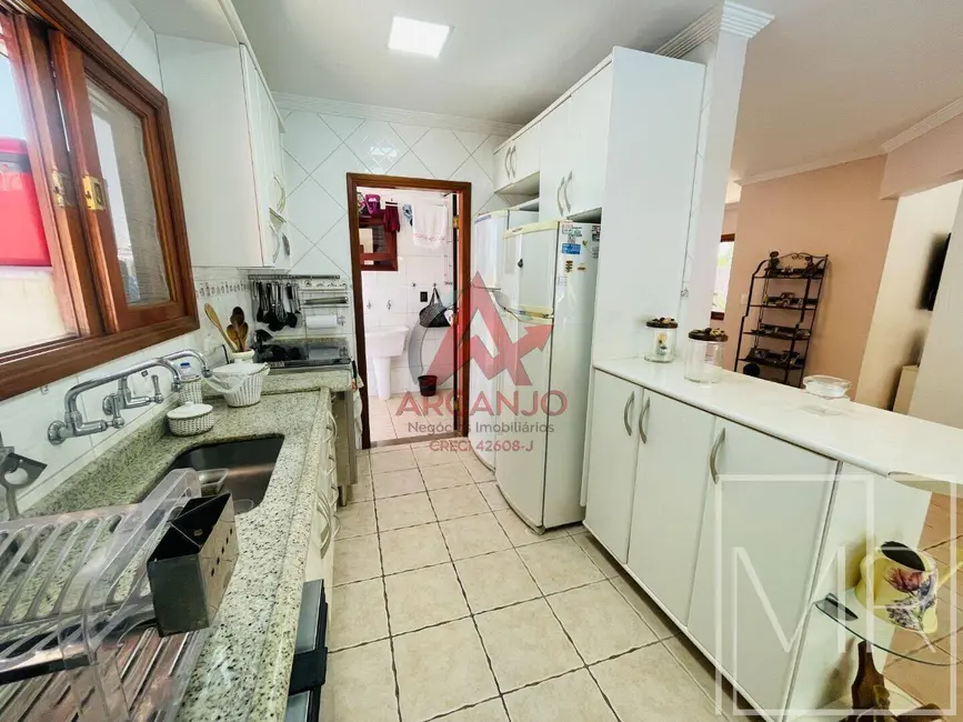 Foto 6 de Casa com 3 quartos à venda, 300m2 em Riviera de São Lourenço, Bertioga - SP