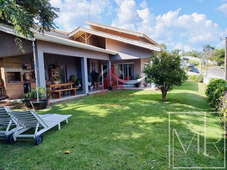 Casa de Condomínio com 3 quartos à venda, 212m2 em Condomínio Parque das Garças I, Atibaia - SP - imagem 2 Foto 2 de Casa de Condomínio com 3 quartos à venda, 212m2 em Condomínio Parque das Garças I, Atibaia - SP