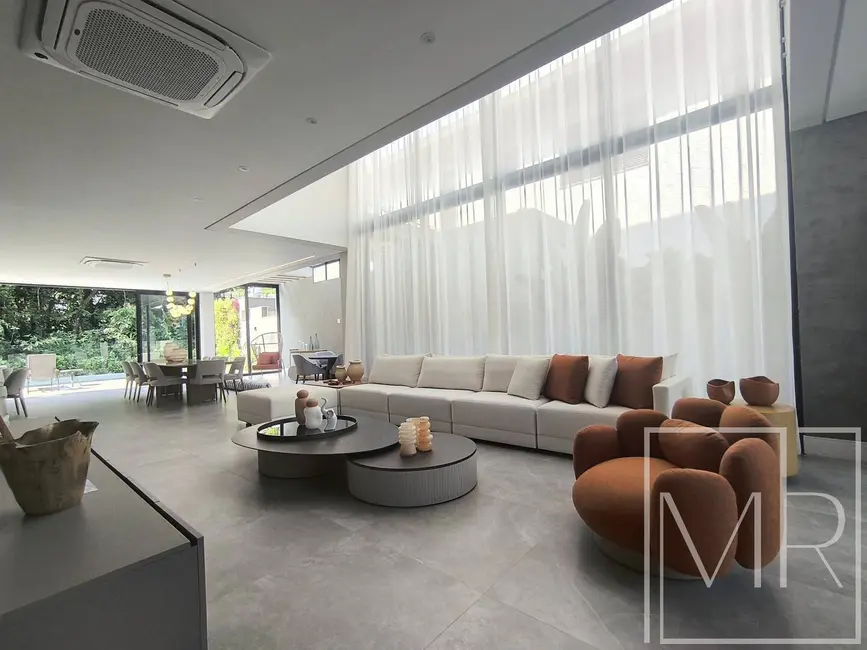 Foto 3 de Casa com 6 quartos à venda, 420m2 em Riviera de São Lourenço, Bertioga - SP