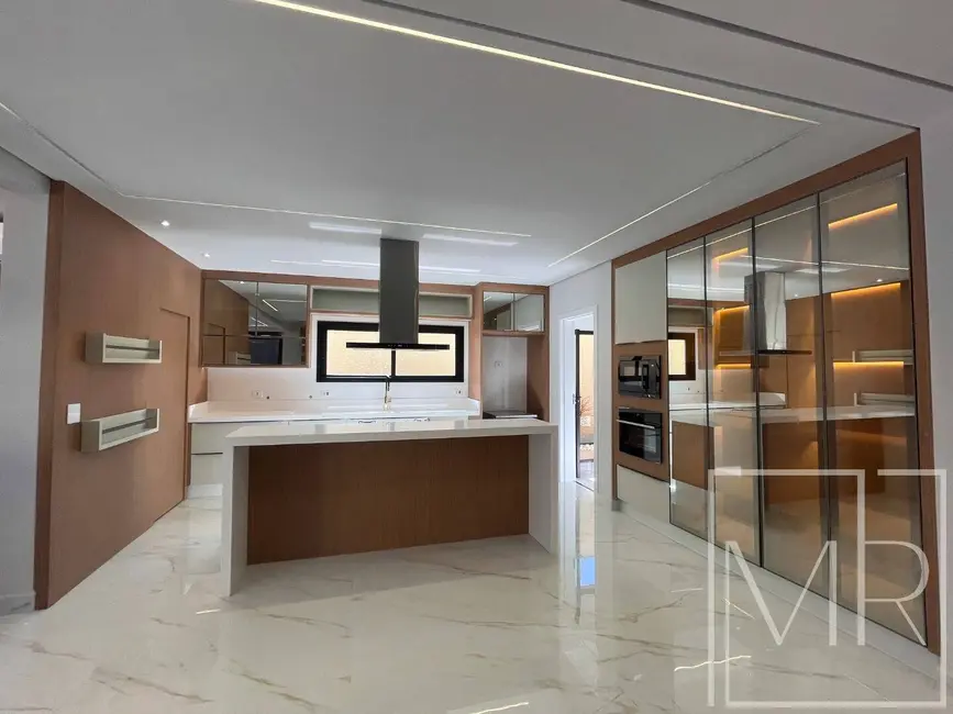 Foto 4 de Casa com 4 quartos à venda, 360m2 em San Fernando Valley, Atibaia - SP