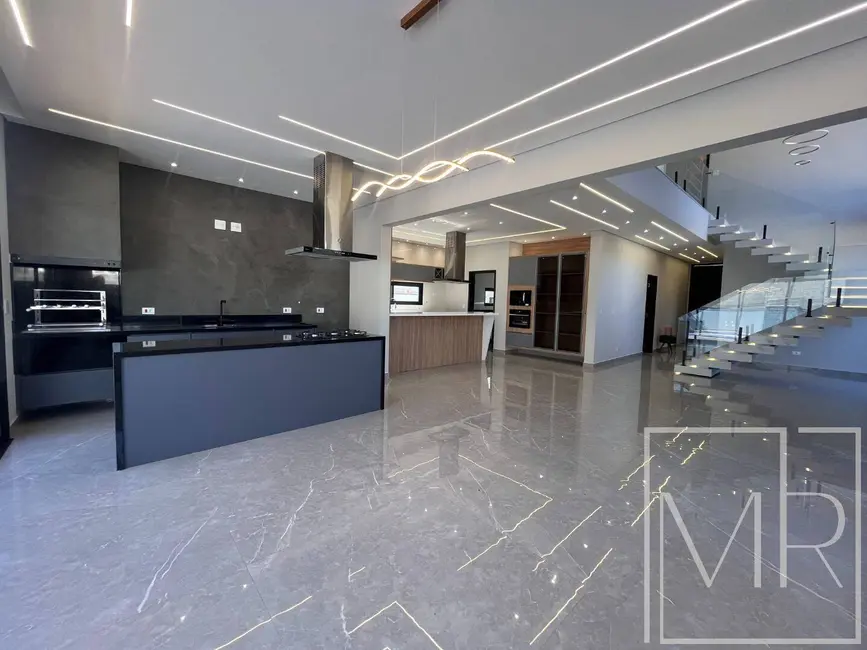 Foto 4 de Casa com 4 quartos à venda, 360m2 em San Fernando Valley, Atibaia - SP