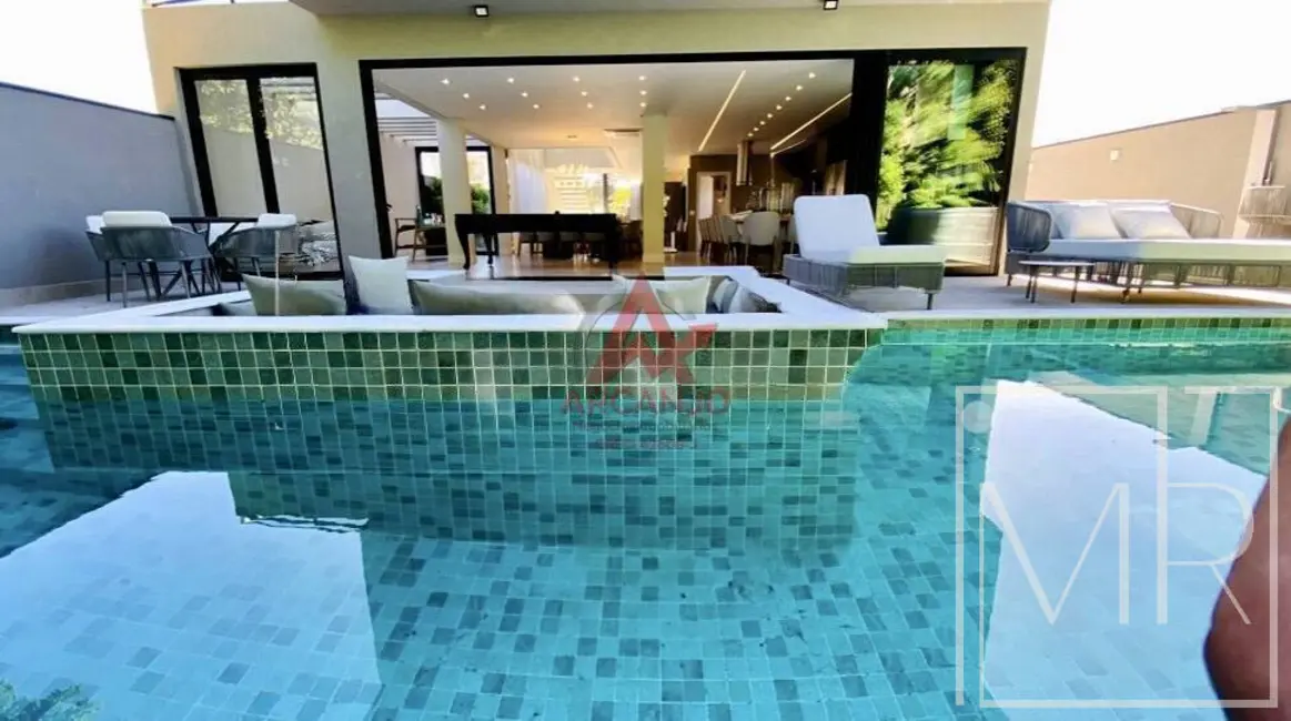 Casa com 6 quartos à venda, 420m2 em Riviera de São Lourenço, Bertioga - SP - imagem 2 Foto 2 de Casa com 6 quartos à venda, 420m2 em Riviera de São Lourenço, Bertioga - SP