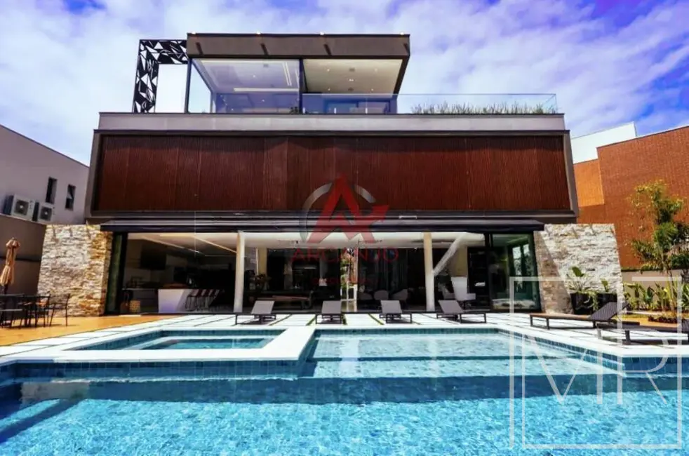 Casa com 8 quartos à venda, 1174m2 em Riviera de São Lourenço, Bertioga - SP - imagem 2 Foto 2 de Casa com 8 quartos à venda, 1174m2 em Riviera de São Lourenço, Bertioga - SP