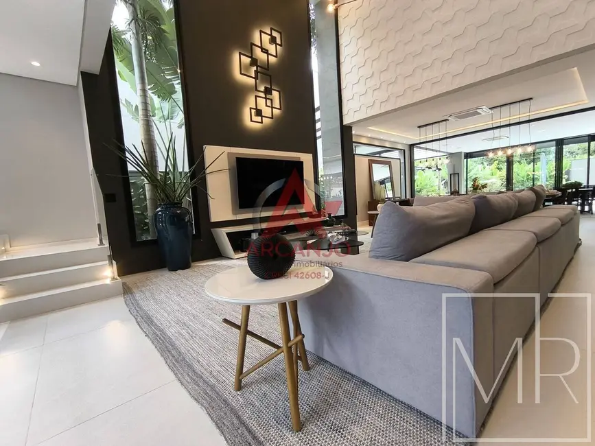 Foto 3 de Casa com 7 quartos à venda, 620m2 em Riviera de São Lourenço, Bertioga - SP