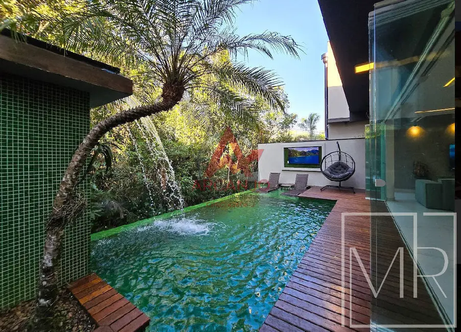 Foto 3 de Casa com 7 quartos à venda, 450m2 em Riviera de São Lourenço, Bertioga - SP