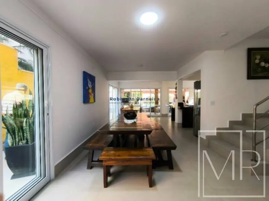 Foto 3 de Casa com 6 quartos à venda, 208m2 em Riviera de São Lourenço, Bertioga - SP