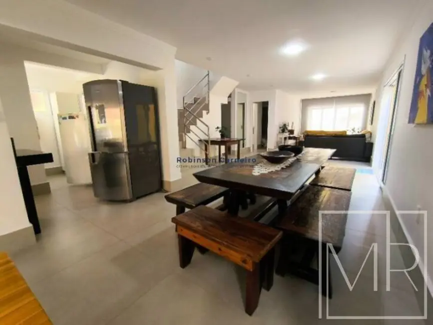 Foto 9 de Casa com 6 quartos à venda, 208m2 em Riviera de São Lourenço, Bertioga - SP