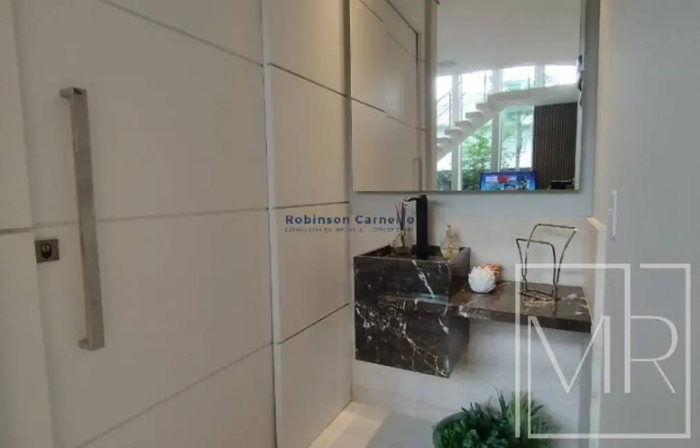 Foto 8 de Casa com 8 quartos à venda, 642m2 em Riviera de São Lourenço, Bertioga - SP